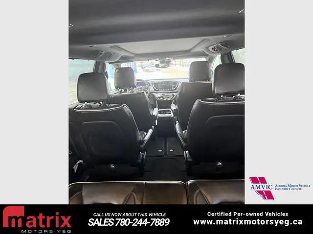 2025 Chrysler Pacifica Limited S - Photo 11