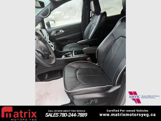 2025 Chrysler Pacifica Limited S - Photo 19