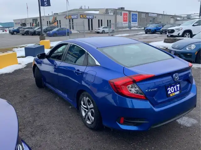 2017 HONDA CIVIC  MUST SEE LX - Photo 5