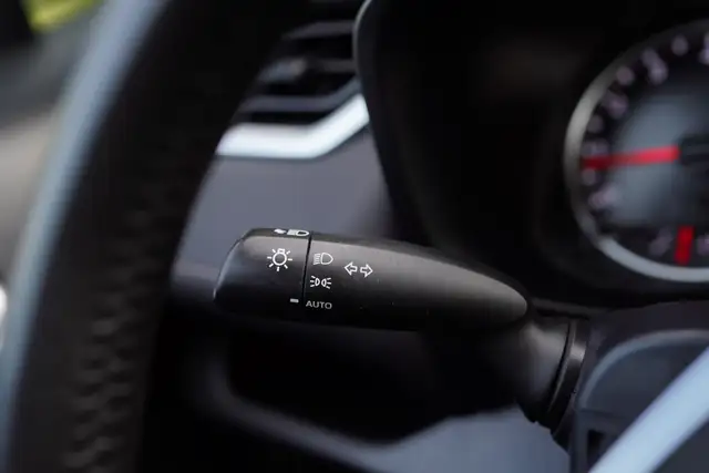 2022 Toyota RAV4 XLE, BSM, Sunroof, Apple carplay, - Photo 19