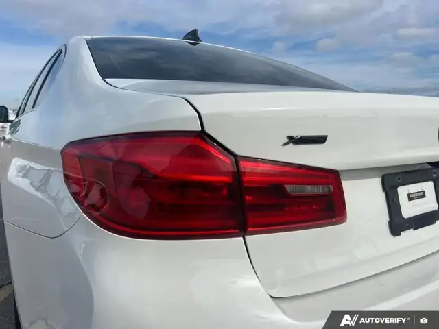 2018 BMW 5 Series 540i xDrive - Photo 14