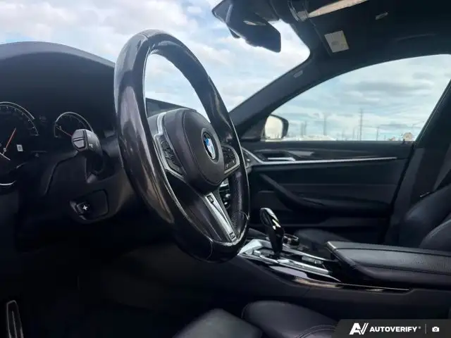 2018 BMW 5 Series 540i xDrive - Photo 16