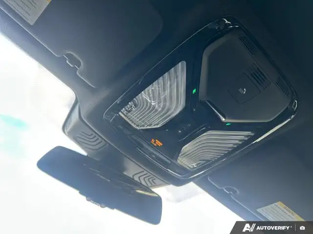 2018 BMW 5 Series 540i xDrive - Photo 24