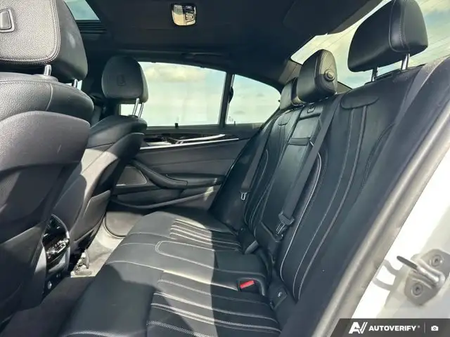 2018 BMW 5 Series 540i xDrive - Photo 26