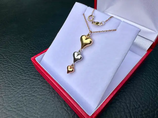 #764 - Triple Heart Linear Drop Pendant in 10K Tri-Tone Gold 18" - Photo 5