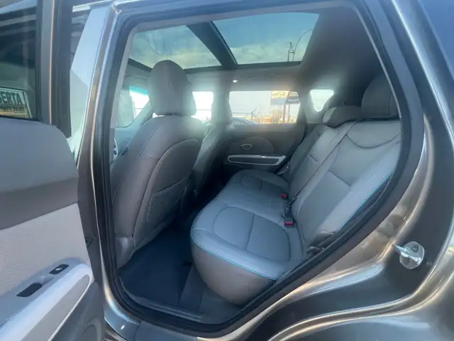 2016 Kia Soul EV Luxury - Photo 16