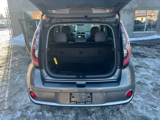2016 Kia Soul EV Luxury - Photo 17