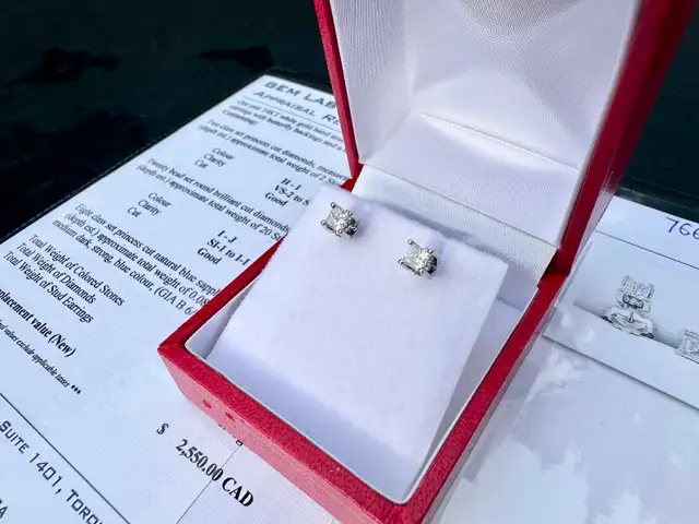 #766 - 14k White Gold, Diamond & Sapphire Vera Wang Studs - Photo 4