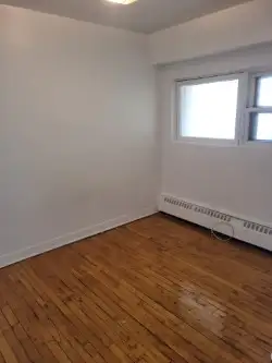 Lasalle Grand 4 ½ disponible pour maintenant ou mars. - Photo 5