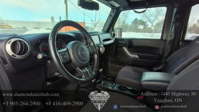 2018 Jeep Wrangler JK Unlimited Sahara 4x4 - Photo 12