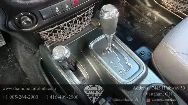 2018 Jeep Wrangler JK Unlimited Sahara 4x4 - Photo 15