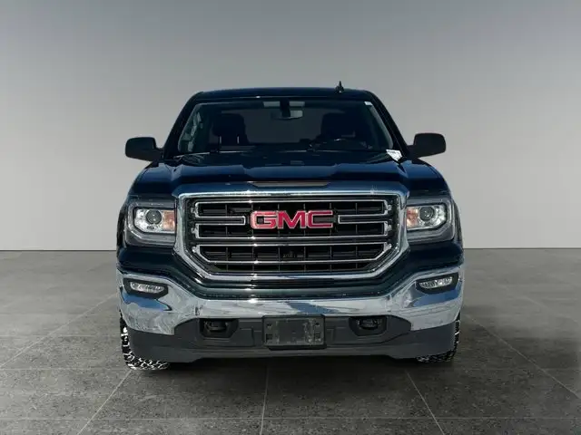 2018 GMC Sierra 1500 SLE / 4x4 - Photo 10