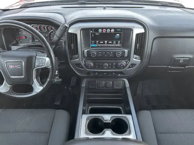 2018 GMC Sierra 1500 SLE / 4x4 - Photo 15