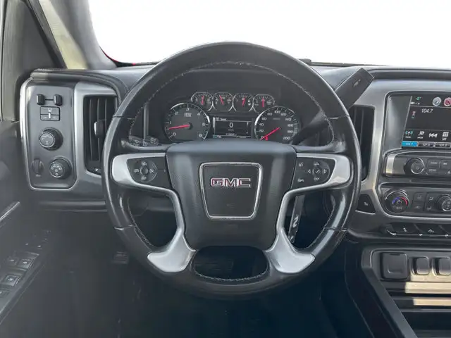2018 GMC Sierra 1500 SLE / 4x4 - Photo 16