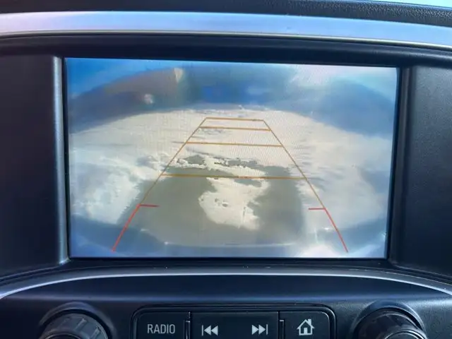 2018 GMC Sierra 1500 SLE / 4x4 - Photo 18