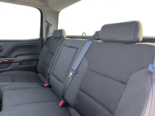 2018 GMC Sierra 1500 SLE / 4x4 - Photo 20