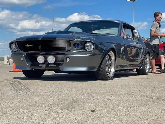 Débosselage & jobs de carosserie ## 514-924-7911 ## - Photo 4