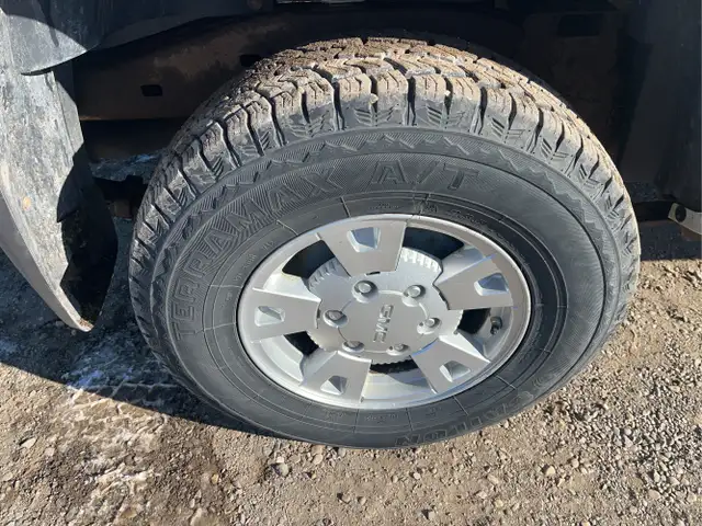 2008 GMC Canyon 4X4 - Photo 11