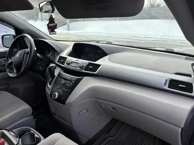 2013 Honda Odyssey EX - Photo 18