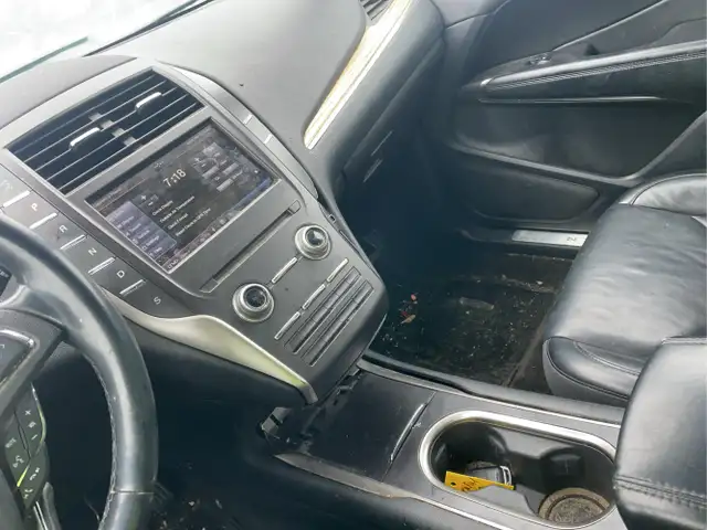 2015 Lincoln MKC - Photo 13