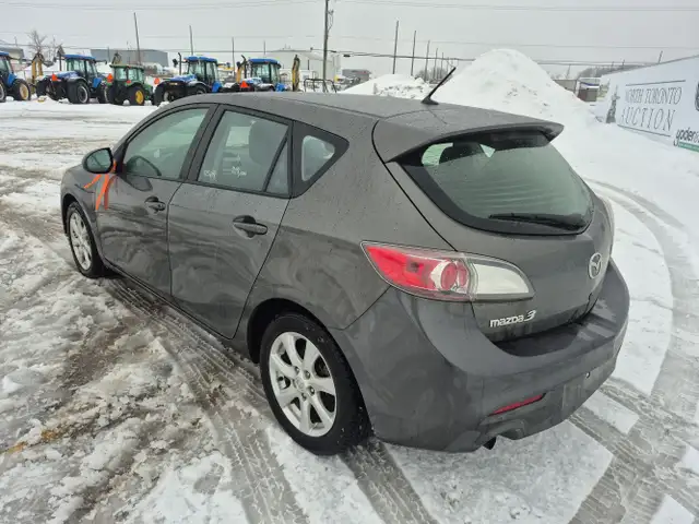 2011 Mazda MAZDA3 Sport - Photo 3