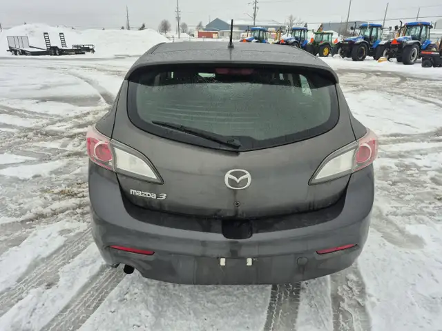 2011 Mazda MAZDA3 Sport - Photo 4