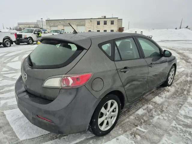 2011 Mazda MAZDA3 Sport - Photo 5