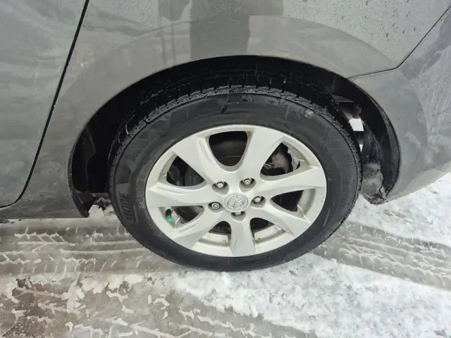 2011 Mazda MAZDA3 Sport - Photo 23