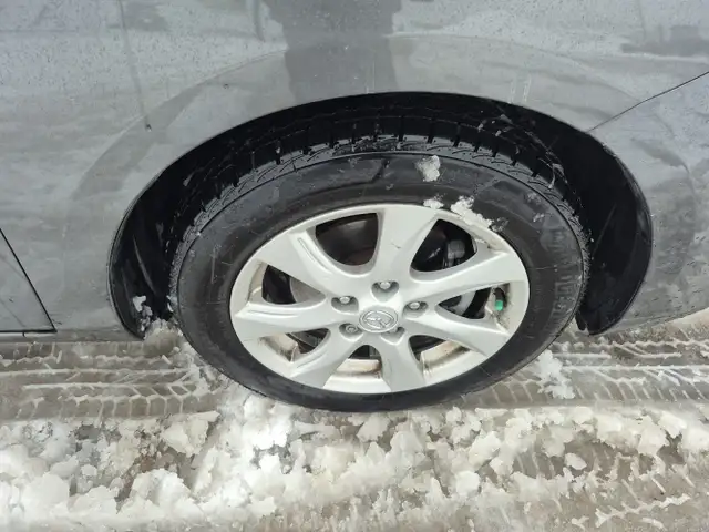 2011 Mazda MAZDA3 Sport - Photo 28