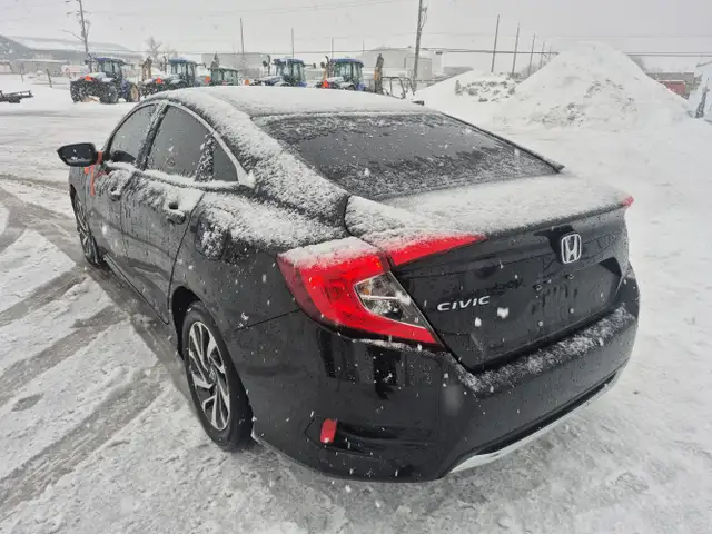 2019 Honda Civic - Photo 3