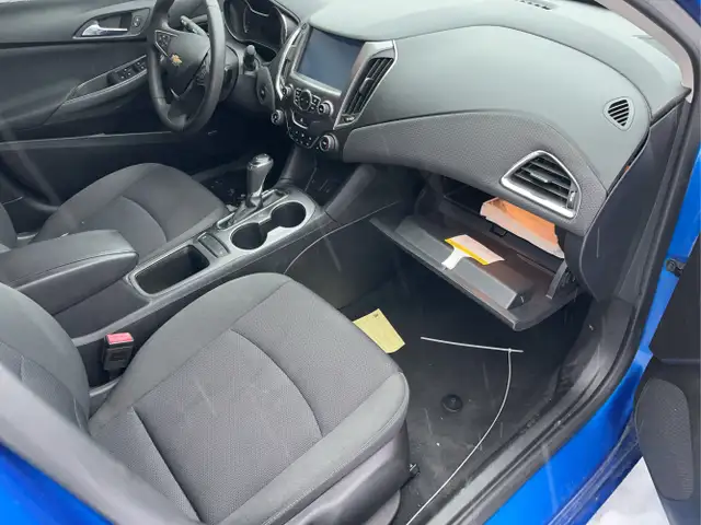 2017 Chevrolet Cruze - Photo 23