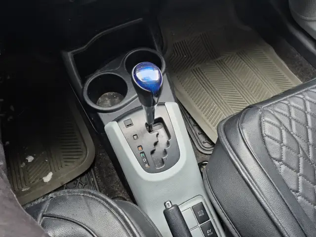 2014 Toyota Prius c - Photo 18