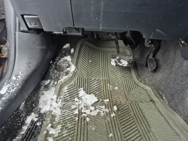 2014 Toyota Prius c - Photo 20