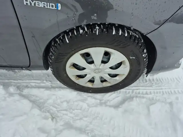 2014 Toyota Prius c - Photo 33