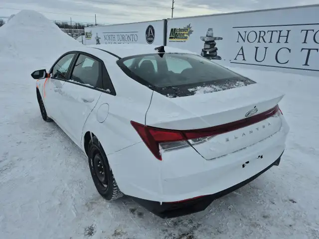 2021 Hyundai ELANTRA - Photo 3