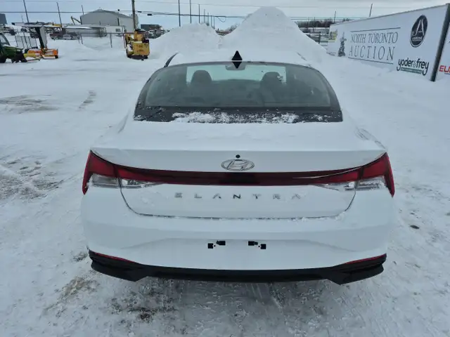2021 Hyundai ELANTRA - Photo 4