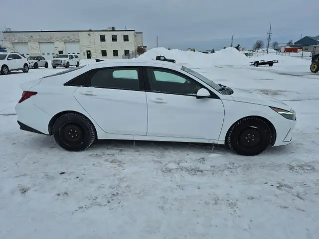 2021 Hyundai ELANTRA - Photo 6
