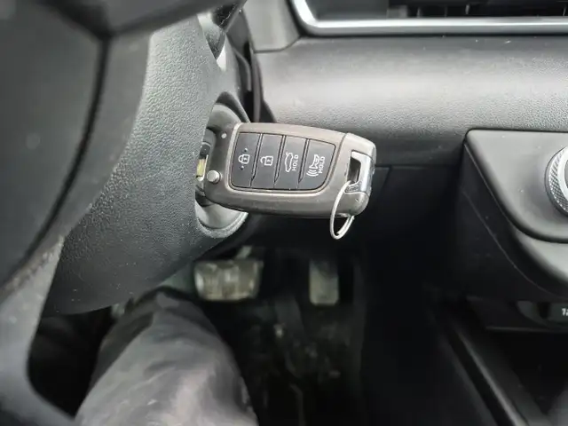 2021 Hyundai ELANTRA - Photo 17