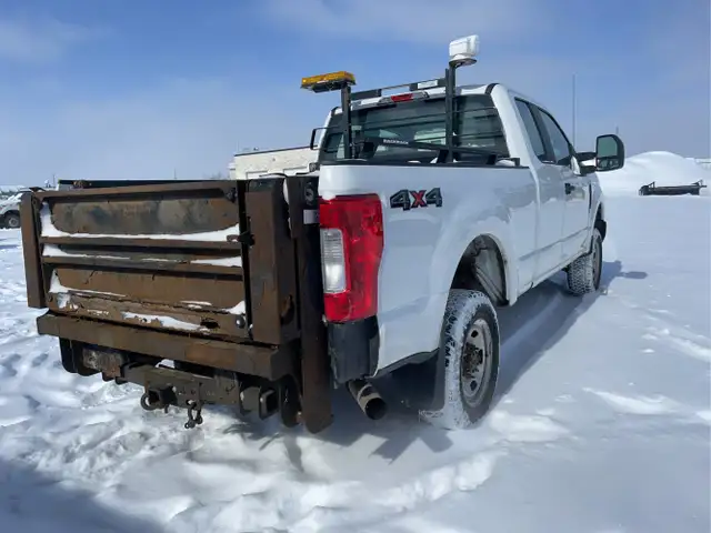 2017 Ford F-250 Super Duty - Photo 5