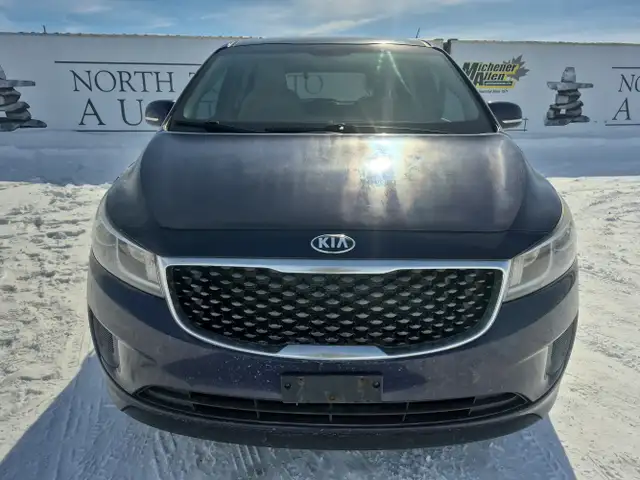 2018 Kia Sedona - Photo 8