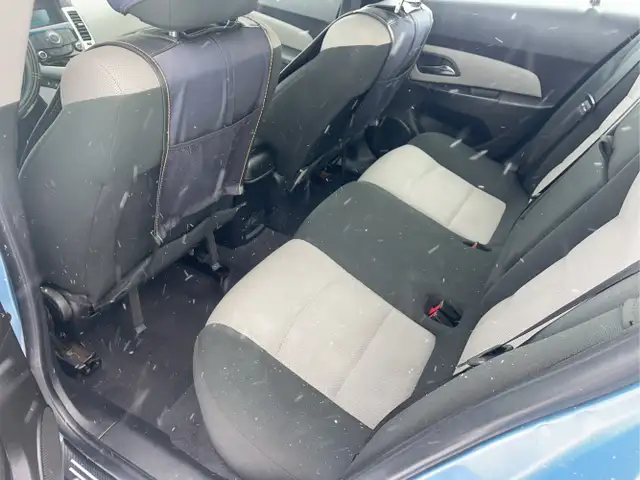 2012 Chevrolet Cruze - Photo 18