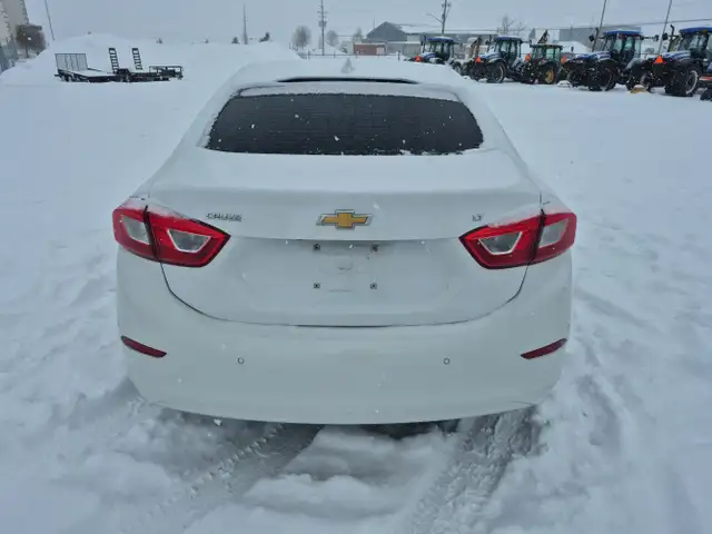 2018 Chevrolet Cruze - Photo 4