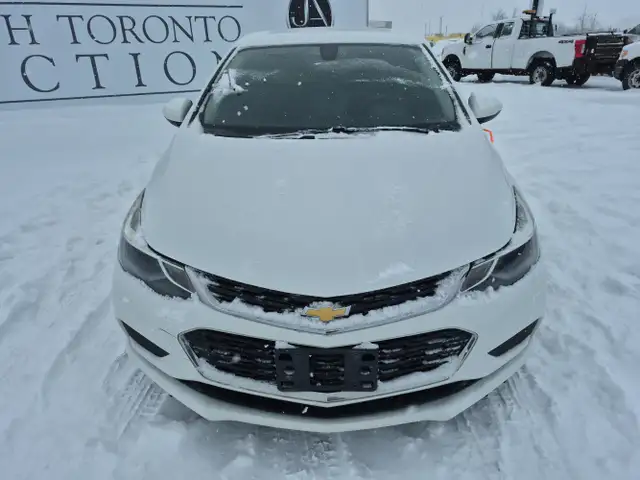 2018 Chevrolet Cruze - Photo 8