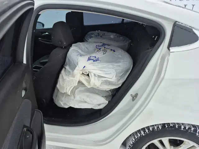 2018 Chevrolet Cruze - Photo 21