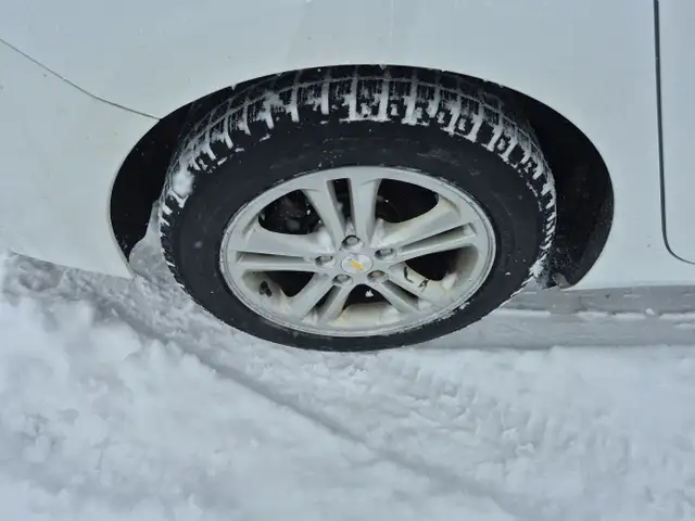 2018 Chevrolet Cruze - Photo 24