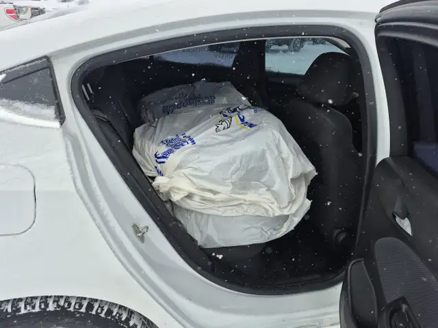 2018 Chevrolet Cruze - Photo 25