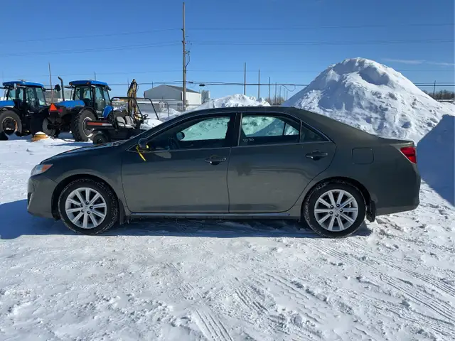 2012 Toyota Camry - Photo 7