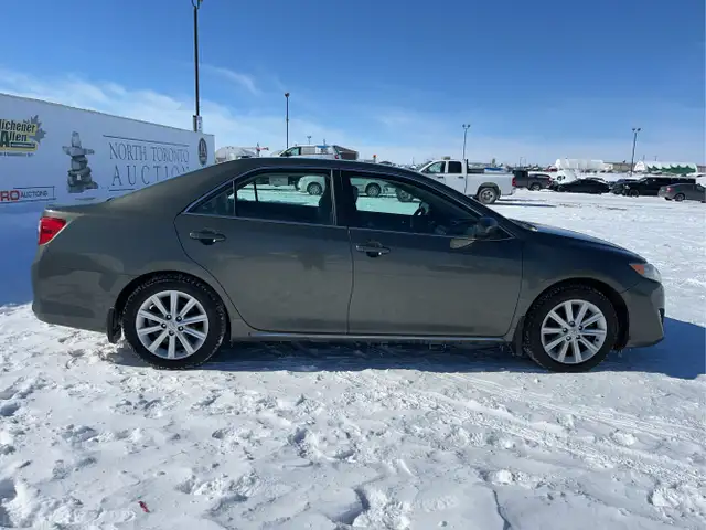 2012 Toyota Camry - Photo 8