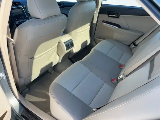 2012 Toyota Camry - Photo 28