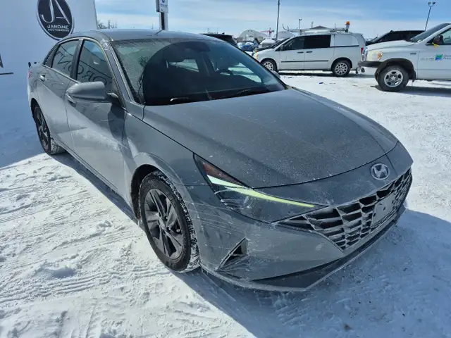 2022 Hyundai ELANTRA Hybrid - Photo 7
